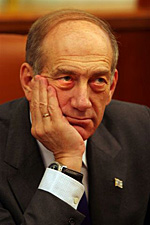 Prime Minister Olmert (Photo: Amit Shabi)