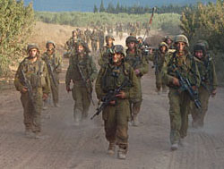 IDF forces evacuating Southern Lebanon, 2000
