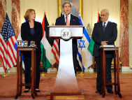 Tzipi Livni, John Kerry, Saeb Erekat (photo credit: U.S. Department of State)