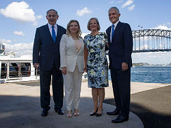 Australian PM Turnbull and his wife with the Netanyahus in Australia (CC Turnbull Malcolm Twitter Feed)