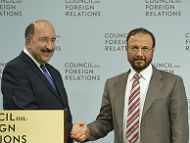 Dr. Dore Gold & Gen. (ret) Anwar Eshki at a conference of the Council of Foreign Relations in Washington (photo credit: Bloomberg)